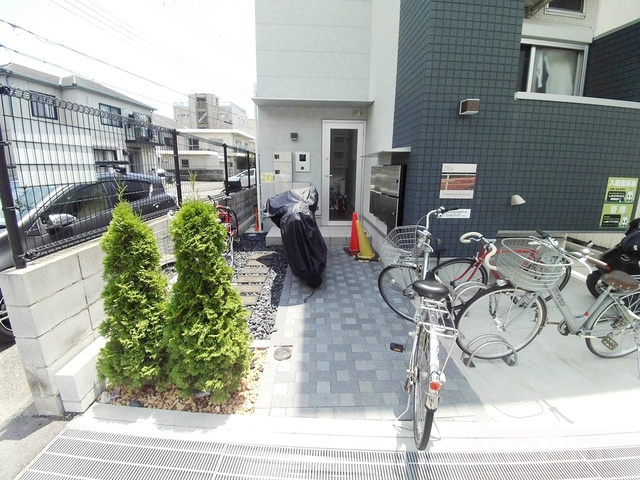 ハーモニーテラス深江南町のエントランス