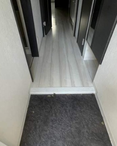 パインリッチの玄関