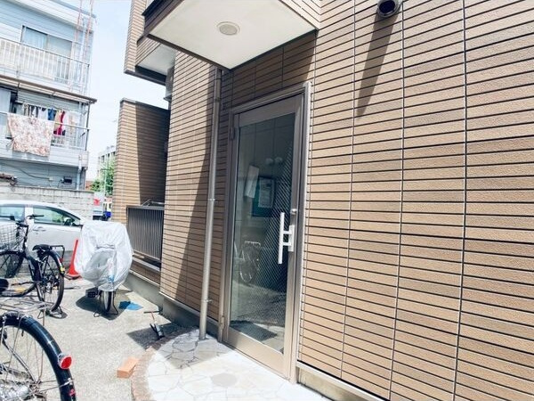 セモア 百人町のエントランス
