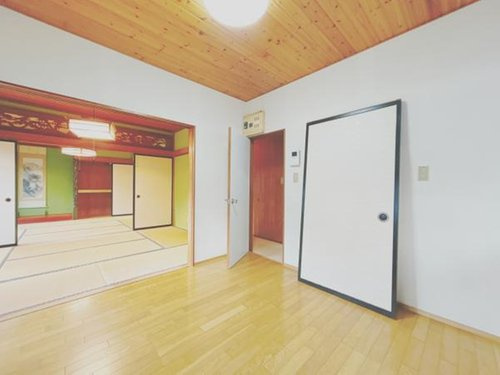 売中古戸建　富士宮市山本の洋室