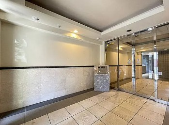 【ロビー】 | スカイコート隅田公園 | 落ち着いたロビーです