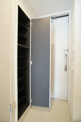 リブリ・ベルファストの玄関