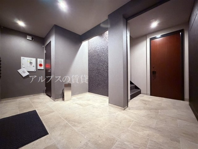 【ロビー】 | ラ・メゾン山手１１