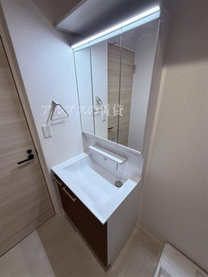 【独立洗面台】 | ラ・メゾン山手１１