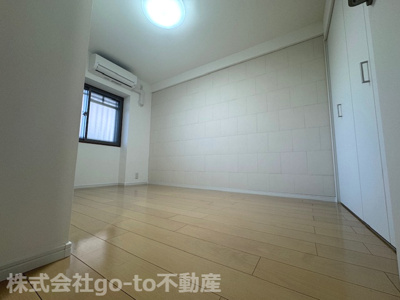 【洋室】 | Mプラザ明石弐番館 | 5.4帖洋室
