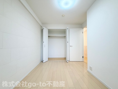 【洋室】 | Mプラザ明石弐番館 | 5.4帖洋室