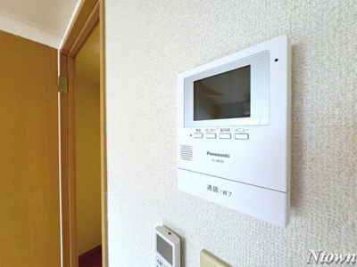 【セキュリティ】 | オークヴィラ本陣 | モニター付きインターホンです。