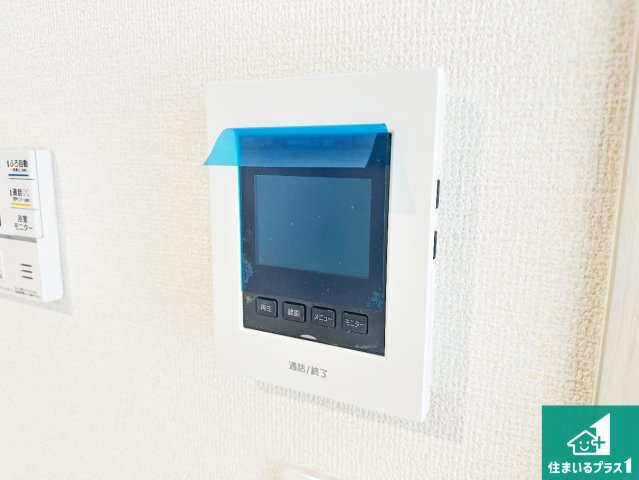 ●磯城郡田原本町　第2期　新築一戸建ての防犯設備|カラーモニターインターホン！声だけでなく来訪者の姿や顔がモニターで確認できるので、小さなお子様がいらっしゃるご家庭でも安心できます！