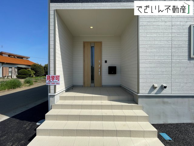 【玄関】 | CRADLE GARDEN本庄市小島第5　新築住宅 | ≪1号棟≫
現地(2026年4月撮影)