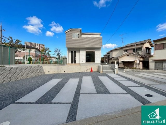 29日(土)30日(日)現地ご見学可能！枚方市菊丘物件情報 物件名らくらく物件入力物件名寄せ 物件名１必須町　全2邸の外観|安心の10年保証！外観を美しく保ち、雨水で汚れを落とします！気になることがありましたら、お気軽にお問い合わせください！