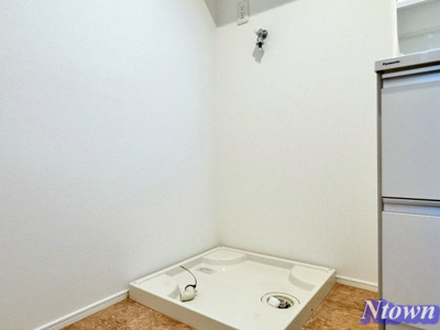 【洋室】 | ノーブルコート | 落ち着いた色調の洋室です