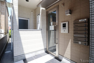 【バルコニー】 | ノーブルコート | 外からの目が気にならないバルコニーで洗濯物が干せます