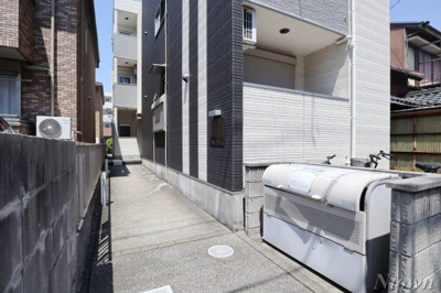 【エントランス】 | ノーブルコート | 毎日通るエントランスはこのようになっています