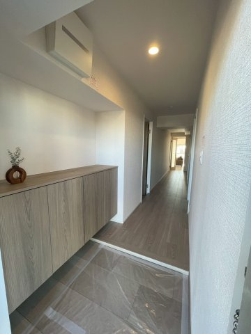 ◆２０２５年１１月リフォーム完了◆京阪本線「中書島」駅まで徒歩５分◆南向き３ＬＤＫ◆藤和伏見コープの玄関|玄関