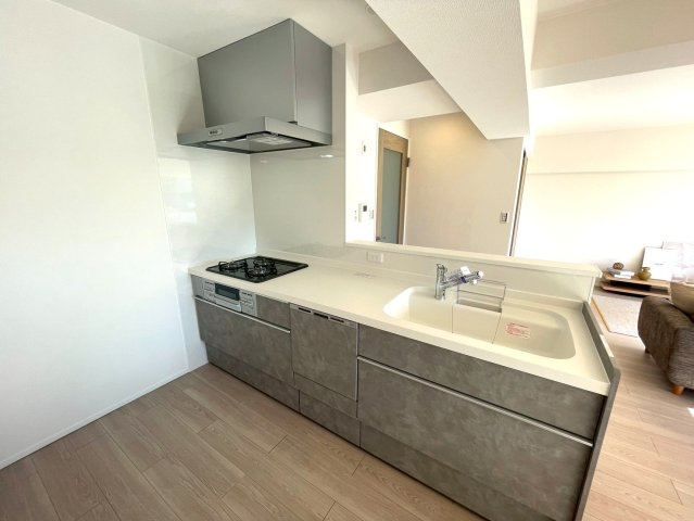 ◆２０２５年１１月リフォーム完了◆京阪本線「中書島」駅まで徒歩５分◆南向き３ＬＤＫ◆藤和伏見コープのキッチン|システムキッチン