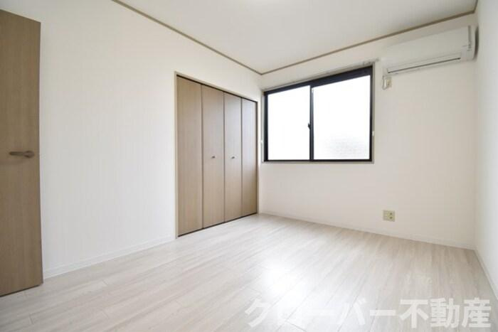 マ・メゾンの洋室|洋室６帖