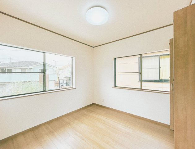売中古戸建　富士宮市安居山の洋室