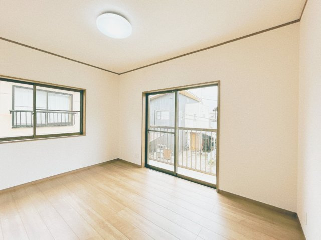 売中古戸建　富士宮市安居山の洋室