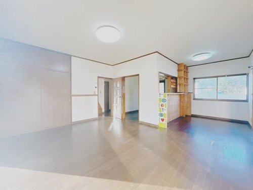 売中古戸建　富士宮市安居山の居間・リビング