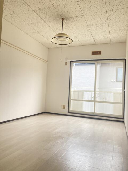 【洋室】 | ルームＫ＆Ｈ