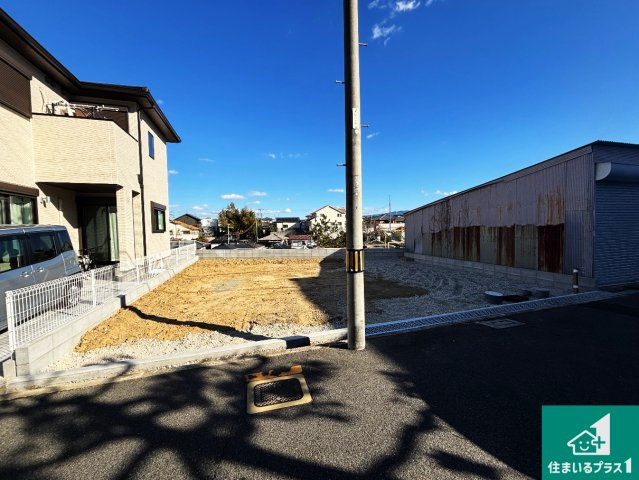 堺市東区西野　第5期　新築一戸建ての前面道路含む現地写真|周辺は落ち着いた街並みの住宅地！子育てがしやすい住環境です！まだ未完成ですが、現地でしかわからない事もございます。是非一度ご覧ください。
