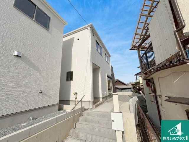 ■枚方市菊丘町　第1期　新築一戸建ての外観|安心の10年保証！外観を美しく保ち、雨水で汚れを落とします！気になることがありましたら、お気軽にお問い合わせください！