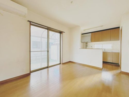 売中古戸建　富士市中丸の居間・リビング