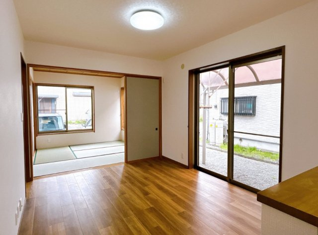 売中古戸建　富士市中丸の居間・リビング