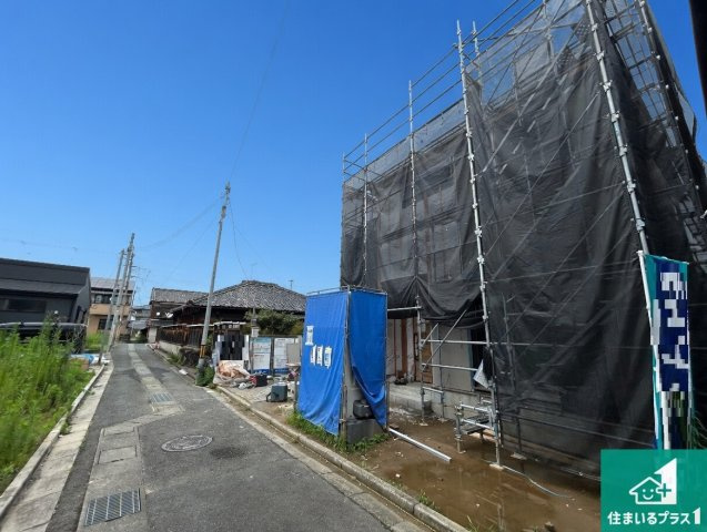 1(土)2(日)現地案内可能！　磯城郡田原本町　全2邸　の前面道路含む現地写真|周辺は閑静な住宅街です。前面道路もしっかりと有りますので車の出し入れも安心ですよ！