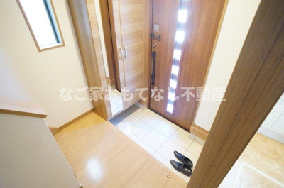 【玄関】 | 平中町312KODATEXⅤ | 同タイプ写真