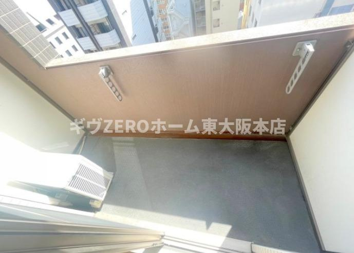 アーデンタワー西本町のバルコニー