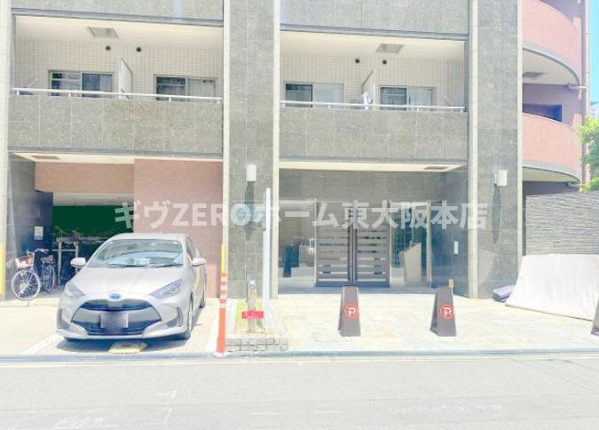 アーデンタワー西本町のエントランス