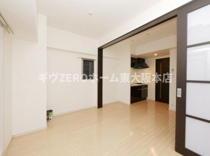 アーデンタワー西本町の居間・リビング