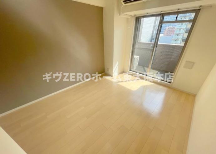 アーデンタワー西本町の居間・リビング