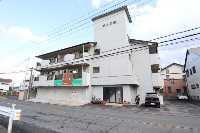 ライズ綾の外観