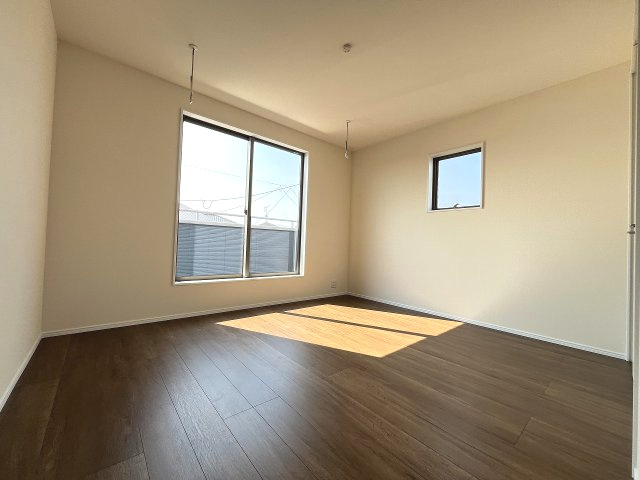 【寝室】 | 福岡市城南区七隈2丁目第6　1号棟（全2棟）【仲介手数料無料・0円】 | 施工例。施工例は完成時と異なる場合があります。