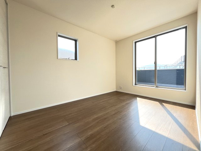 【子供部屋】 | 福岡市城南区七隈2丁目第6　1号棟（全2棟）【仲介手数料無料・0円】 | 施工例。施工例は完成時と異なる場合があります。