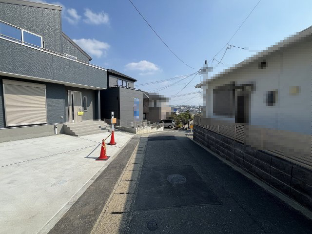 【その他】 | 福岡市城南区七隈2丁目第6　1号棟（全2棟）【仲介手数料無料・0円】 | 現地写真。前面道路です。