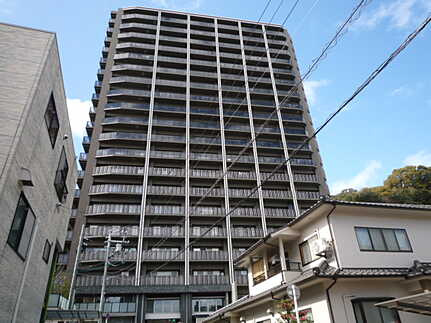 デュオヒルズ比治山レジデンスの外観