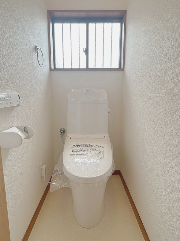 売中古戸建　富士市今泉のトイレ