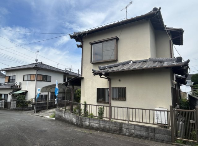売中古戸建　富士市今泉の前面道路含む現地写真