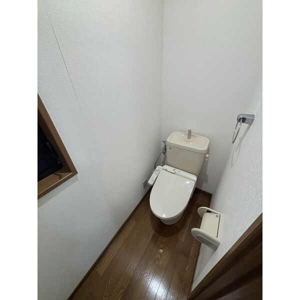 森南町3丁目貸家のトイレ