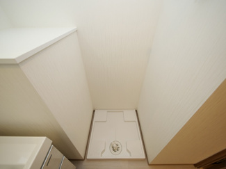 【設備】 | プレジオ東三国 | 洗濯機置き場です