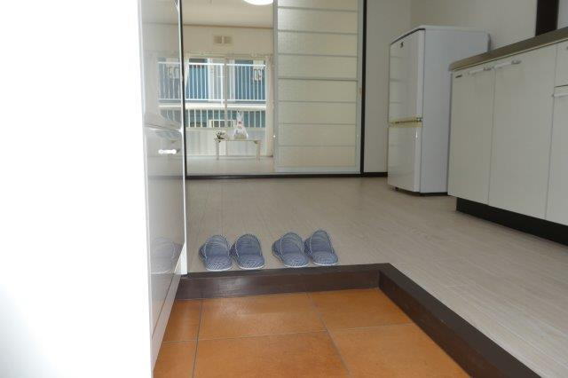 グリーンヒルズＦの玄関