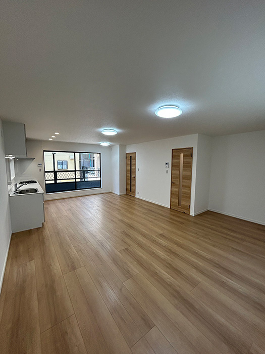 今津野田町中古戸建の居間・リビング