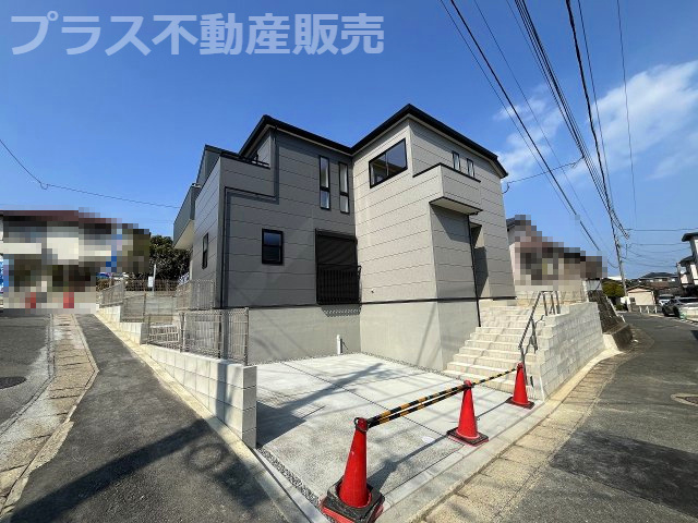 【外観】 | 福岡市城南区七隈2丁目第6　2号棟（全2棟）【仲介手数料無料・0円】 | 現地写真。プラス不動産販売なら、現場の全ての棟をまとめてご見学頂けます。