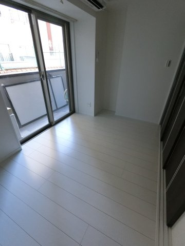 金太郎ヒルズ347の洋室