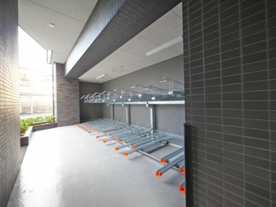 【その他共用部分】 | プレジオ東三国 | 駐輪場です