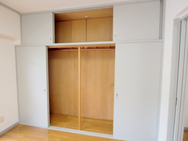 フロール神原の収納