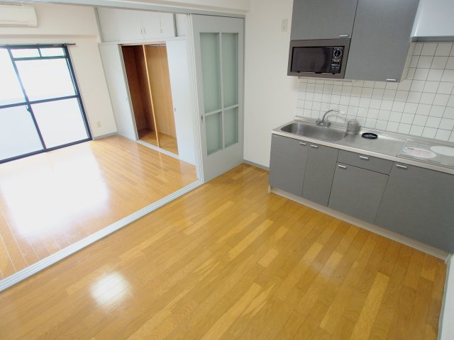 フロール神原の居間・リビング